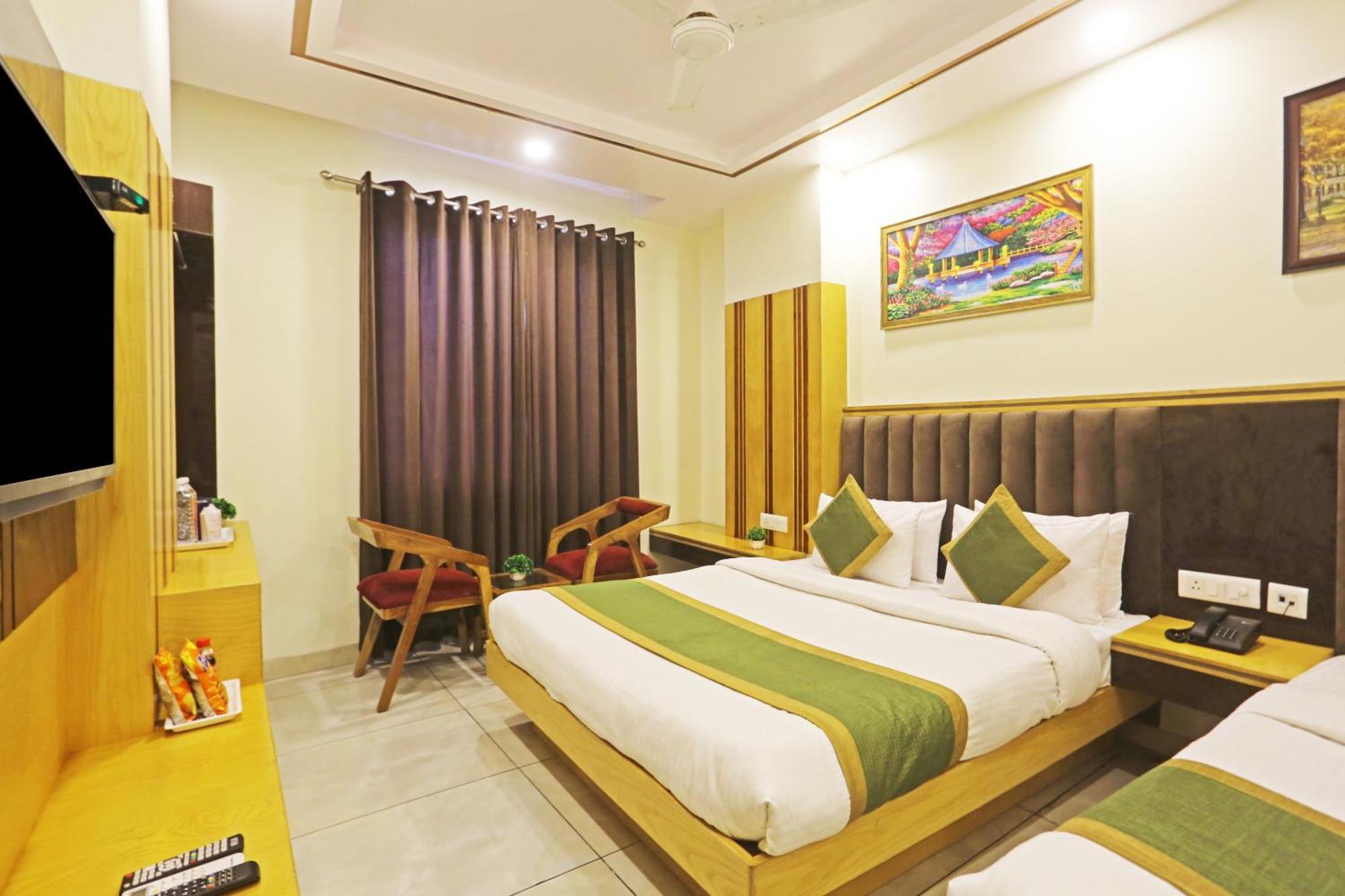 Hotel Aman Imperial Just A Minute Away From New Delhi Railway Station And Connaught Place ภายนอก รูปภาพ