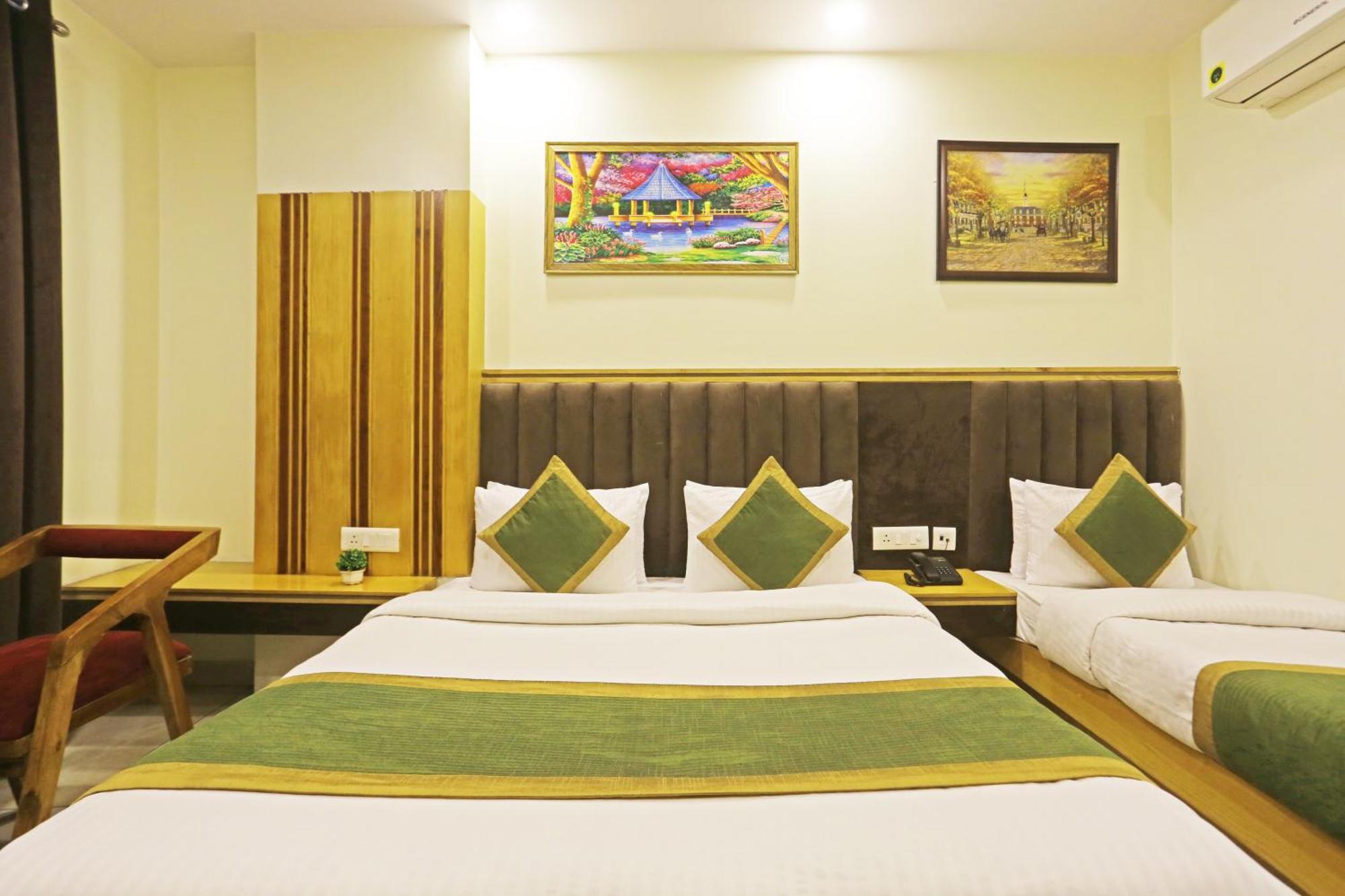 Hotel Aman Imperial Just A Minute Away From New Delhi Railway Station And Connaught Place ภายนอก รูปภาพ