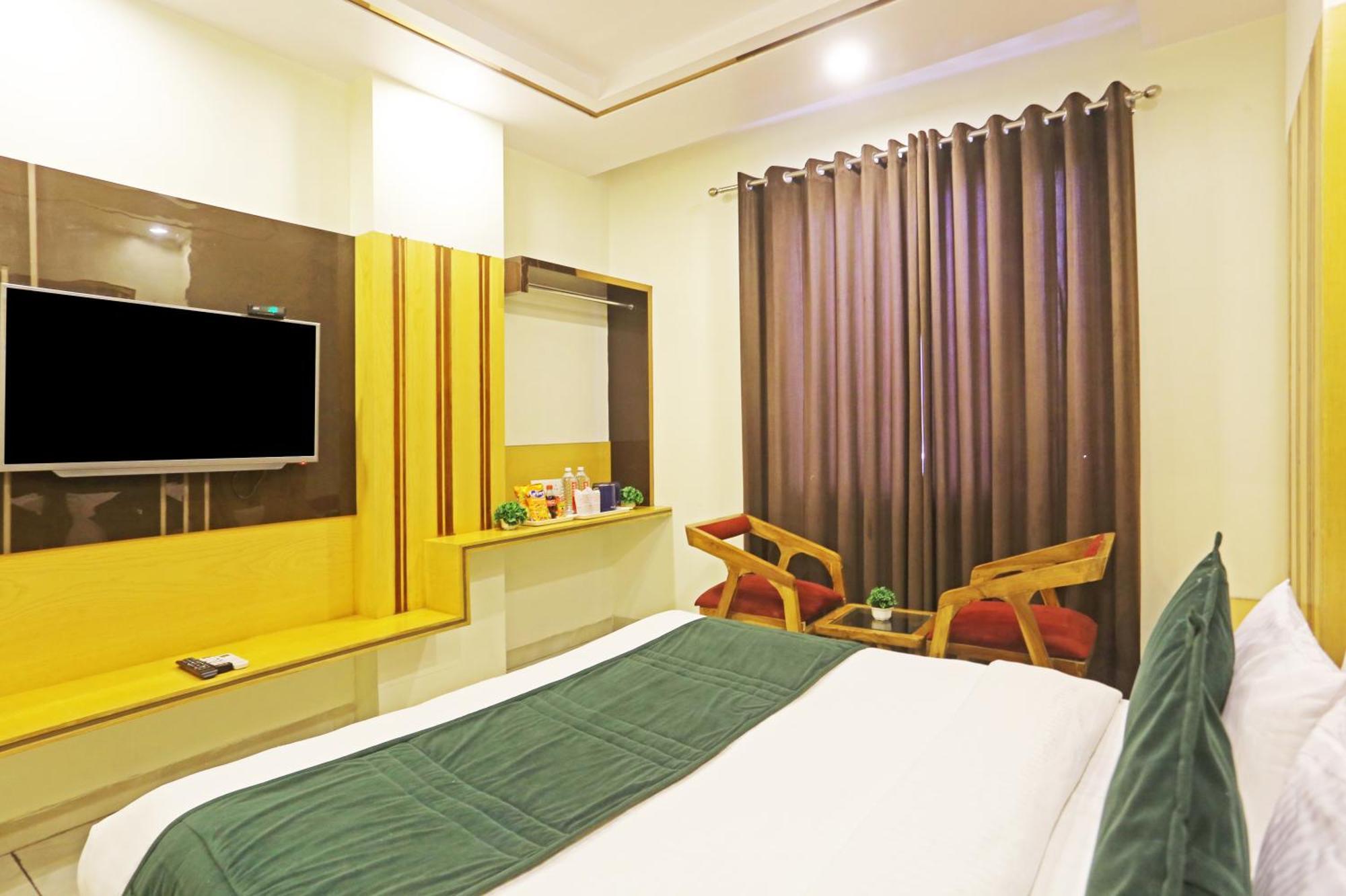 Hotel Aman Imperial Just A Minute Away From New Delhi Railway Station And Connaught Place ภายนอก รูปภาพ