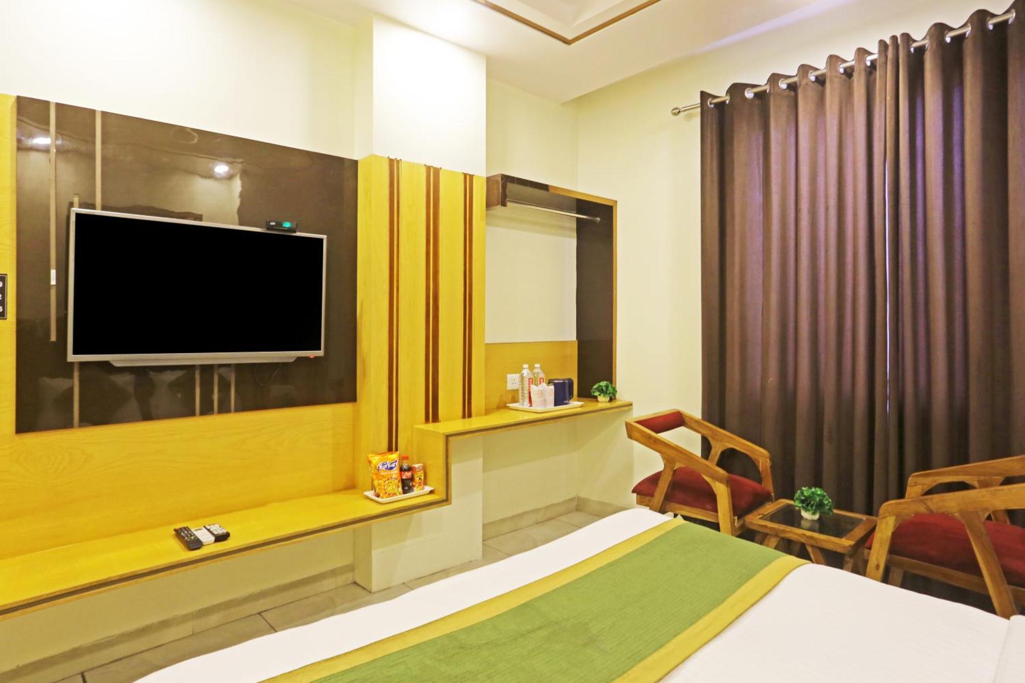 Hotel Aman Imperial Just A Minute Away From New Delhi Railway Station And Connaught Place ภายนอก รูปภาพ