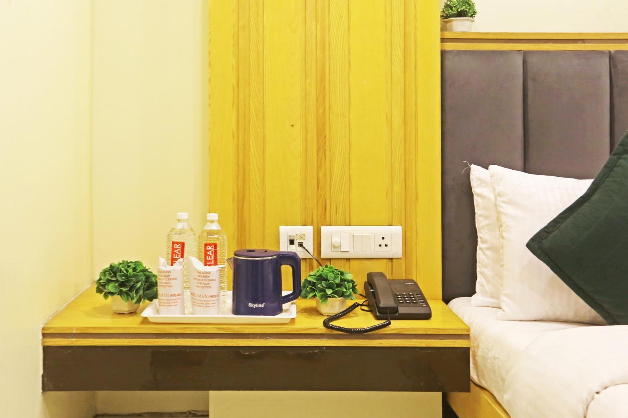 Hotel Aman Imperial Just A Minute Away From New Delhi Railway Station And Connaught Place ภายนอก รูปภาพ