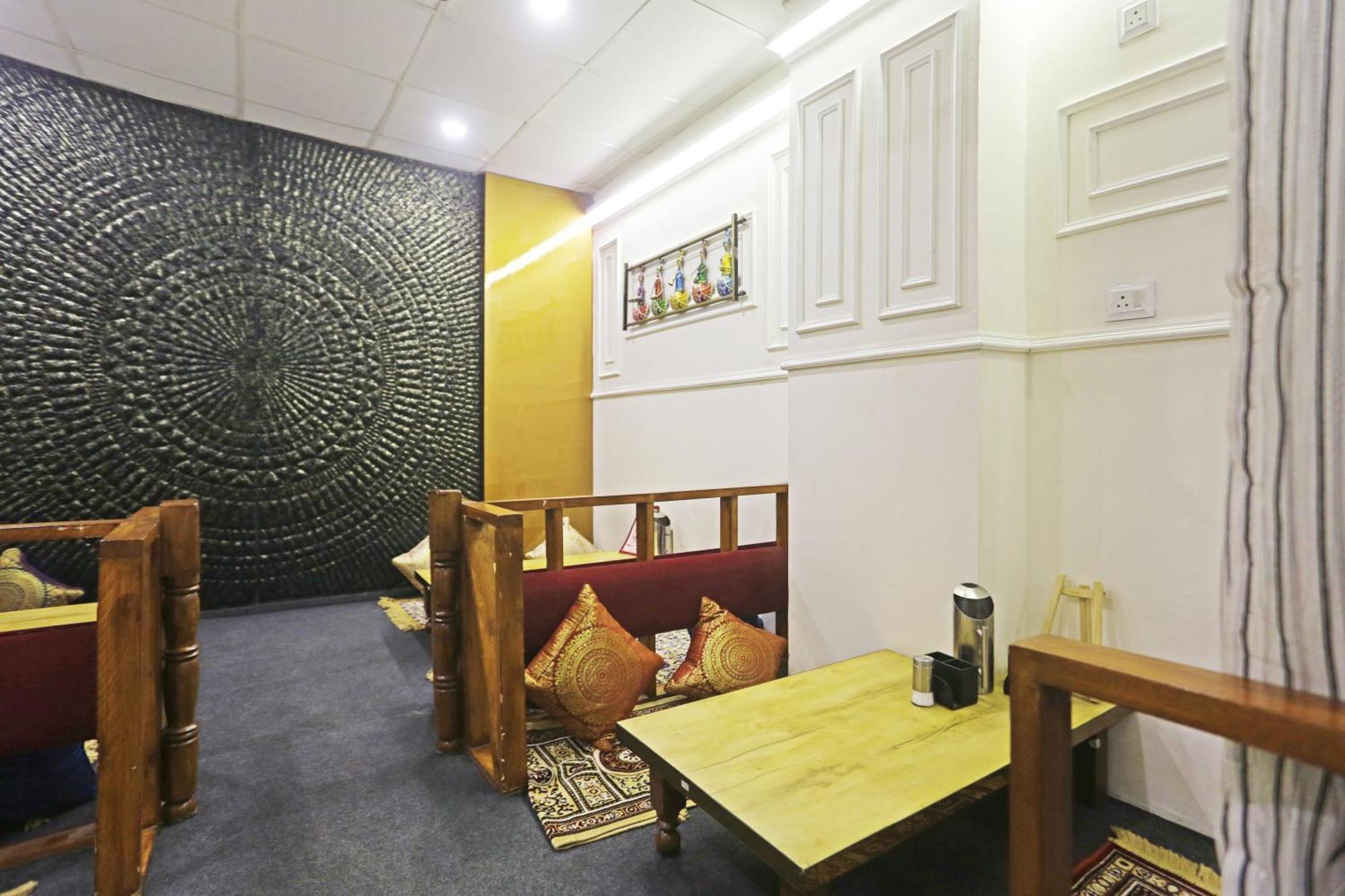 Hotel Aman Imperial Just A Minute Away From New Delhi Railway Station And Connaught Place ภายนอก รูปภาพ
