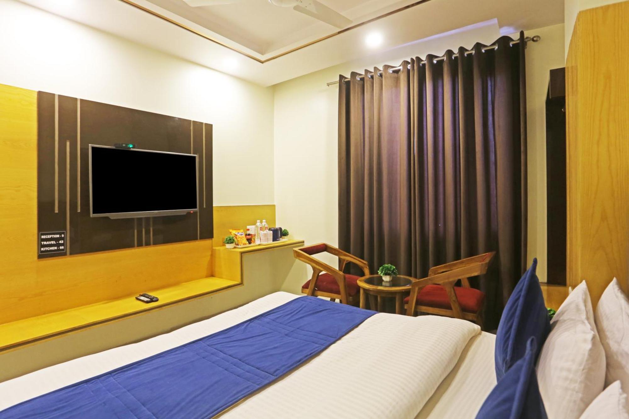 Hotel Aman Imperial Just A Minute Away From New Delhi Railway Station And Connaught Place ภายนอก รูปภาพ