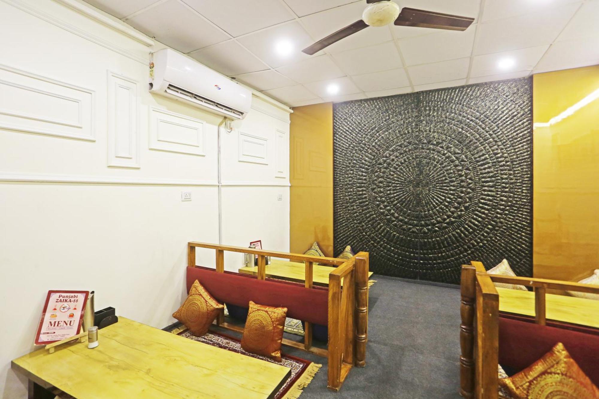 Hotel Aman Imperial Just A Minute Away From New Delhi Railway Station And Connaught Place ภายนอก รูปภาพ