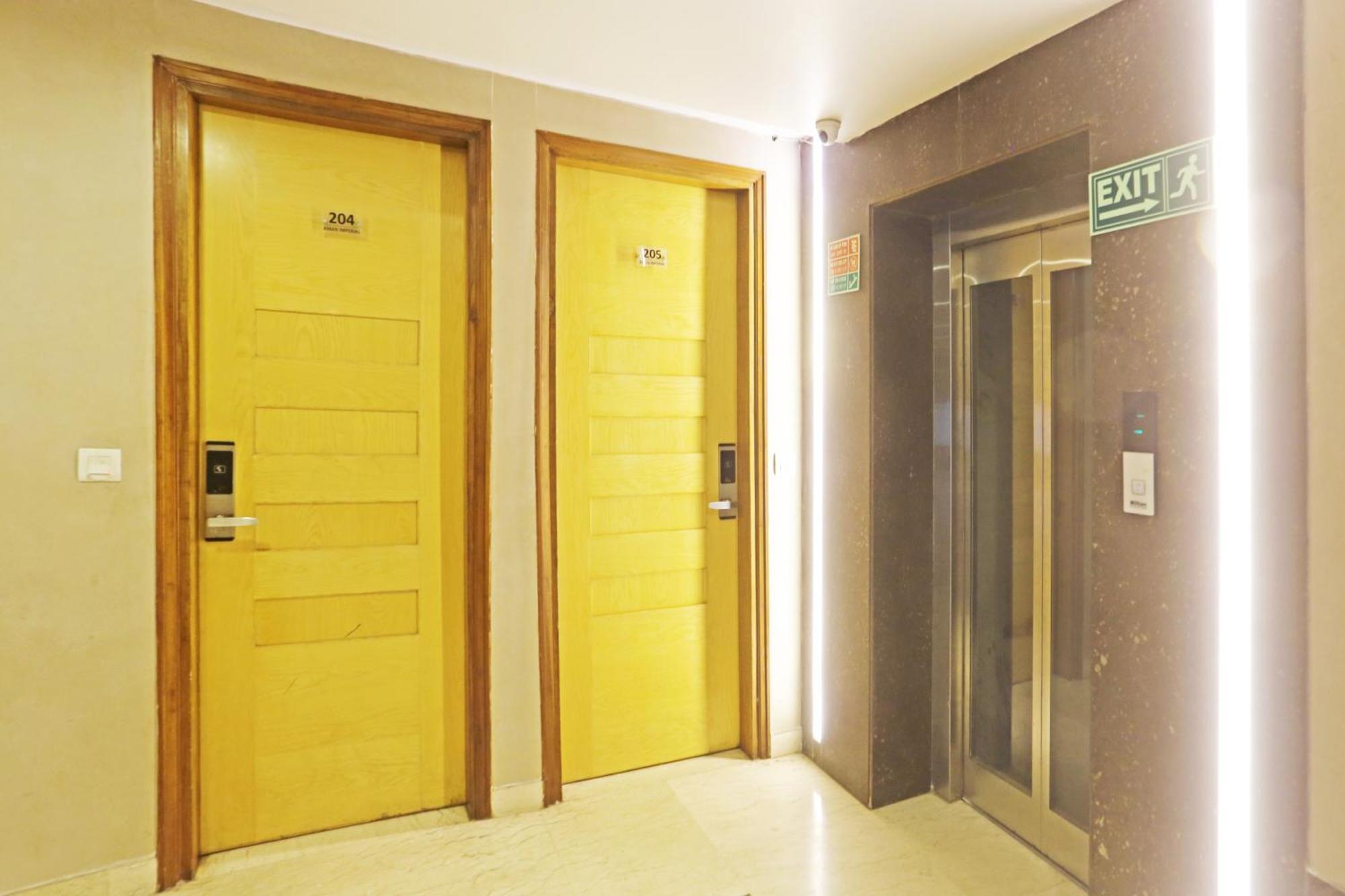 Hotel Aman Imperial Just A Minute Away From New Delhi Railway Station And Connaught Place ภายนอก รูปภาพ