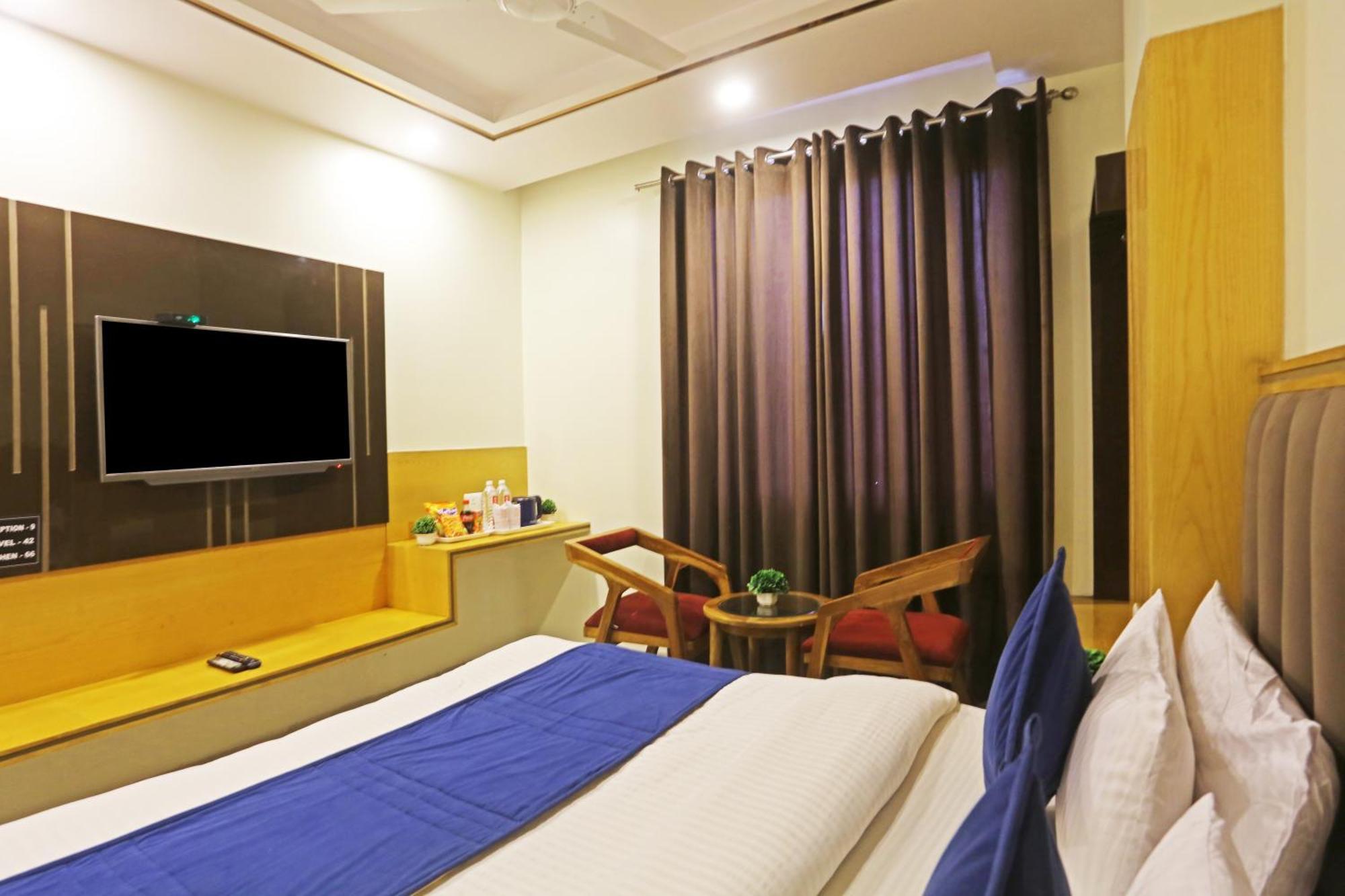 Hotel Aman Imperial Just A Minute Away From New Delhi Railway Station And Connaught Place ภายนอก รูปภาพ