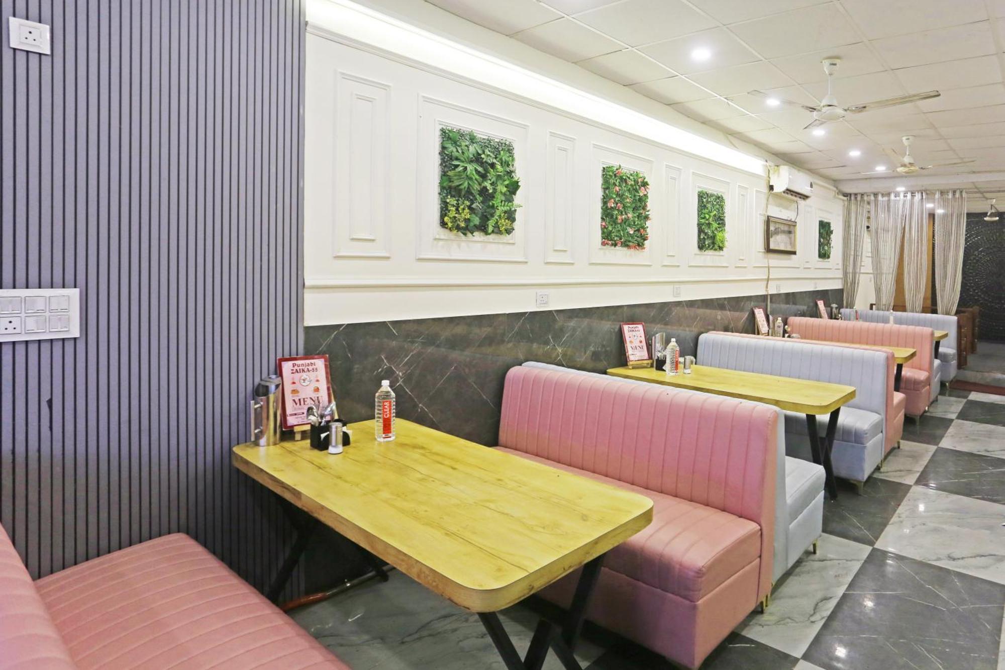 Hotel Aman Imperial Just A Minute Away From New Delhi Railway Station And Connaught Place ภายนอก รูปภาพ