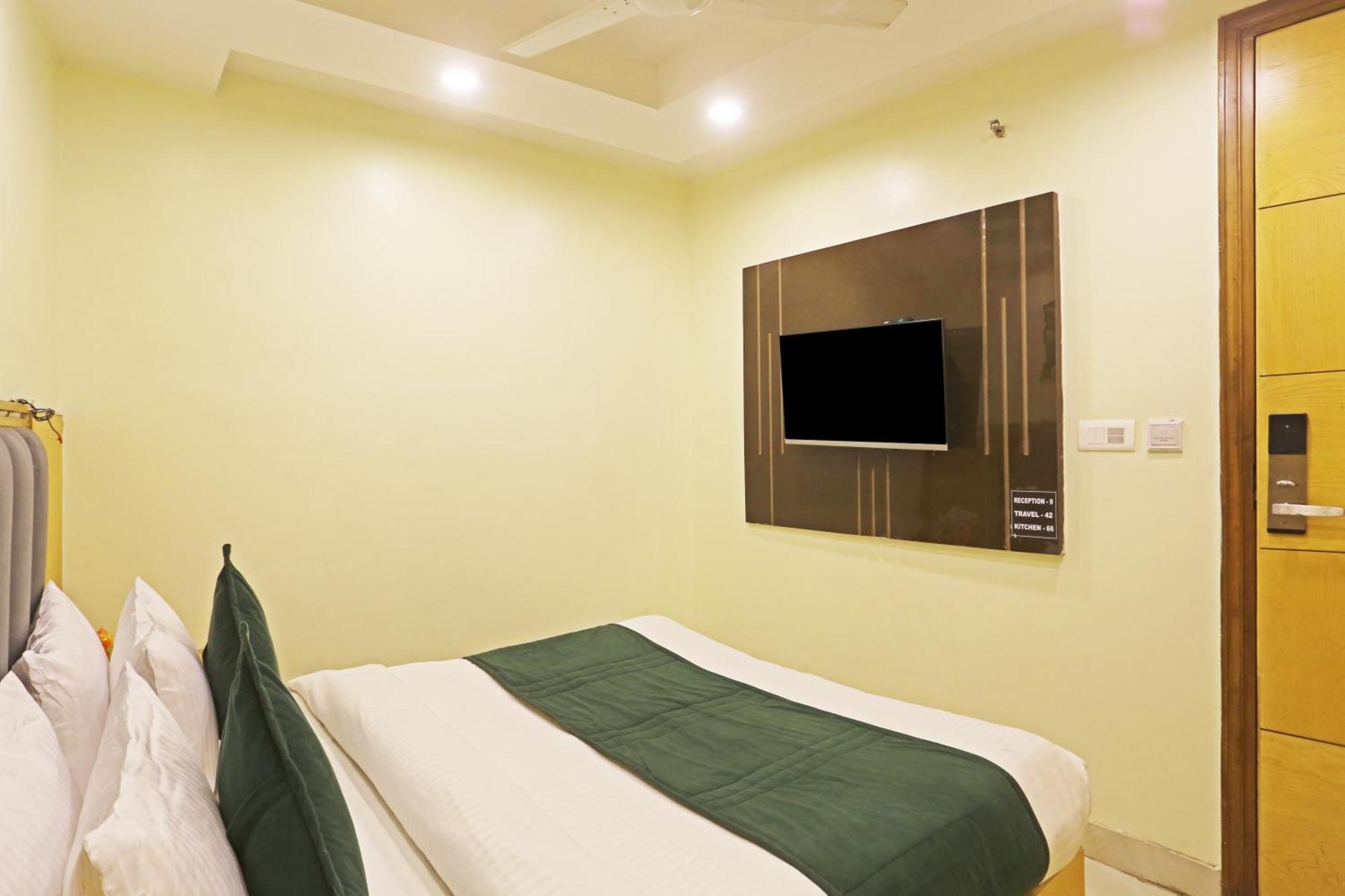 Hotel Aman Imperial Just A Minute Away From New Delhi Railway Station And Connaught Place ภายนอก รูปภาพ