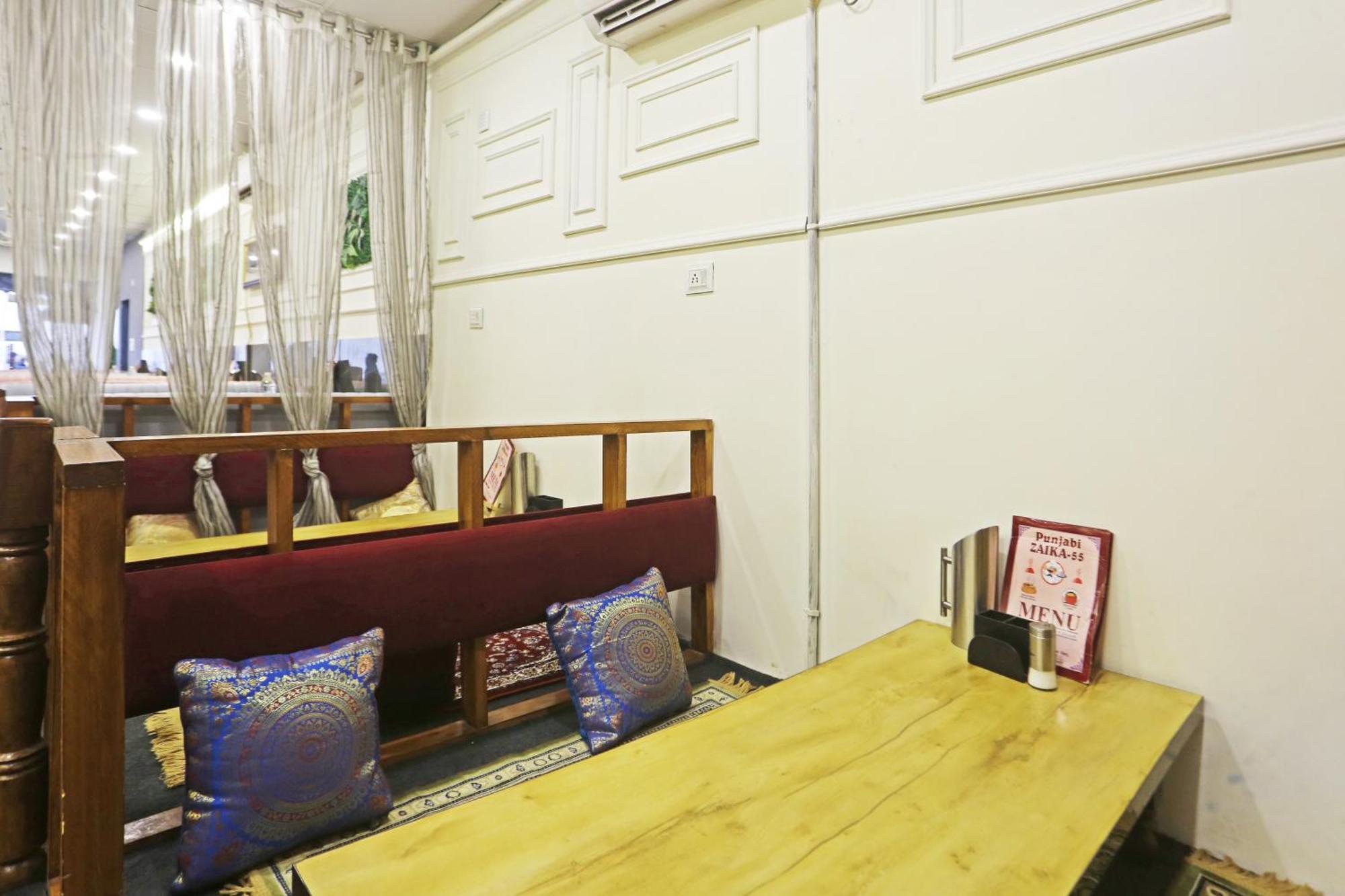 Hotel Aman Imperial Just A Minute Away From New Delhi Railway Station And Connaught Place ภายนอก รูปภาพ